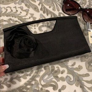 Black clutch